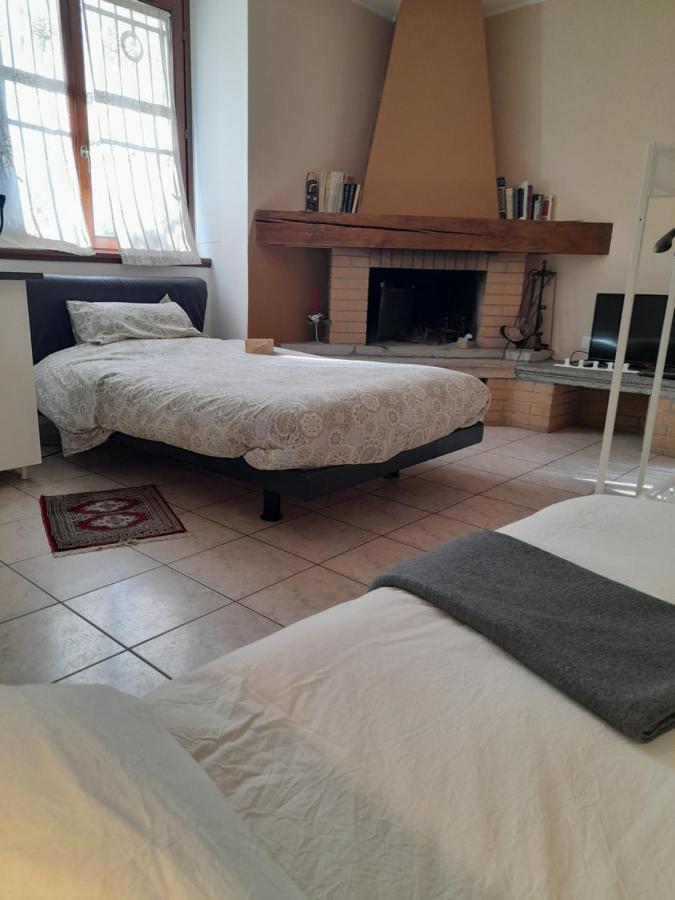 Casa Nel Rustico Foresteria Lombarda Hotel Misinto Buitenkant foto